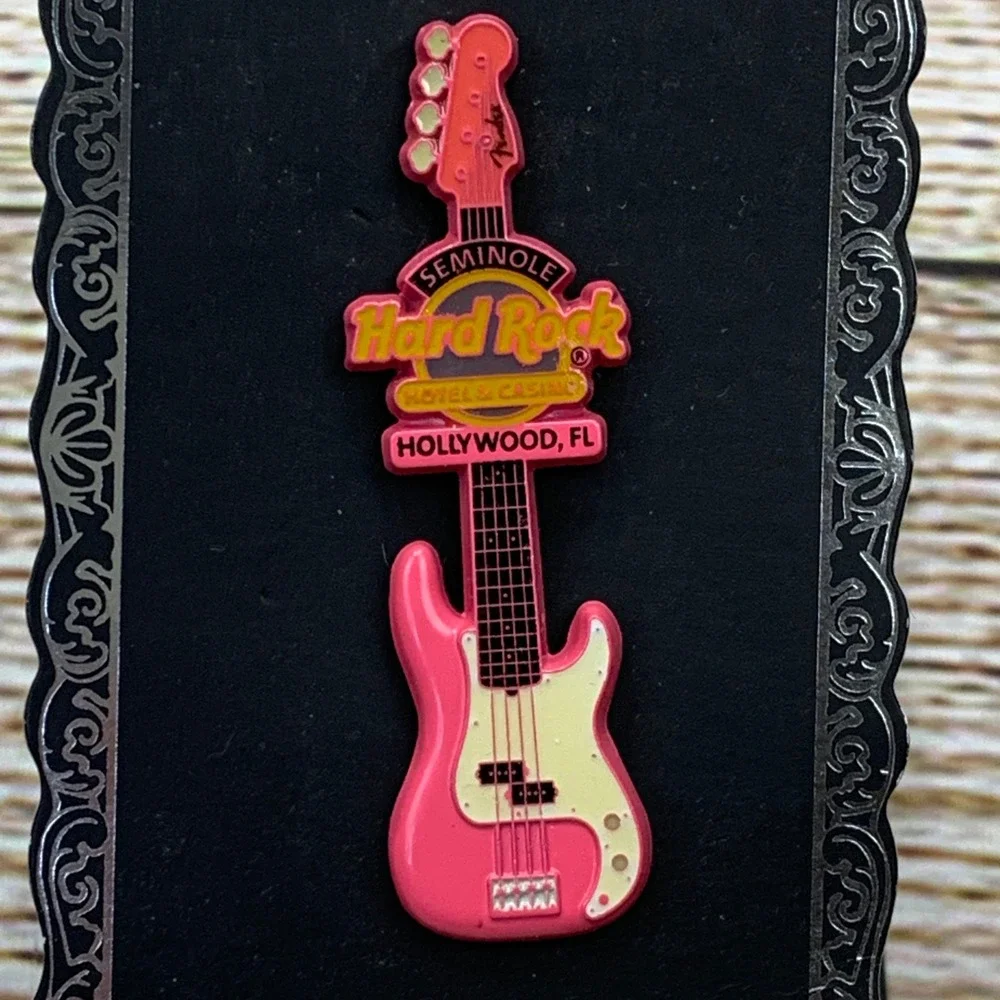 Hard Rock Cafe collectible pin